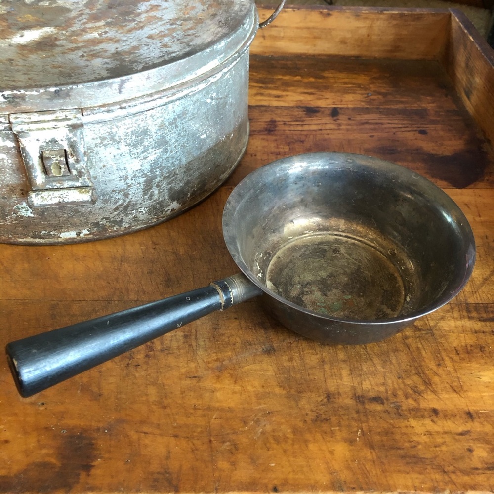 ✈️2/$12-3/$15 Vtg Sheffield Co, USA, warming pot